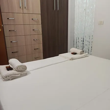 Marini's , Apartment Vlorë