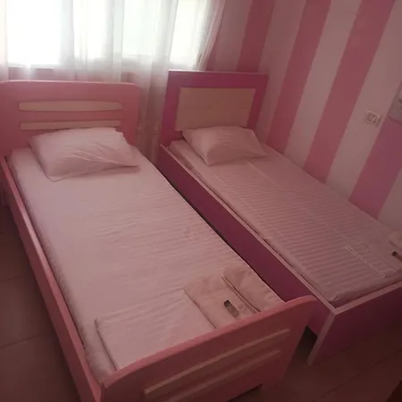 Marini's , * Vlorë
