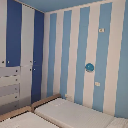 Marini's , Apartment Vlorë