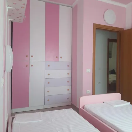 Marini's , * Vlorë